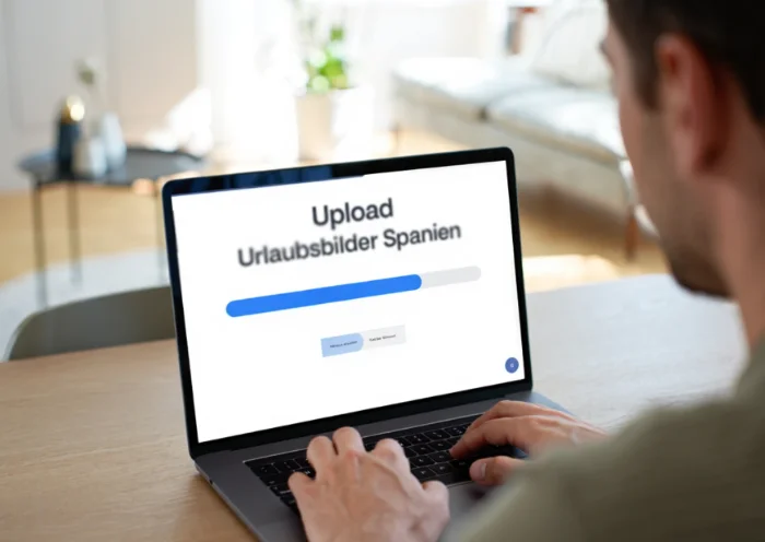 Upload Urlaubsbilder in die Cloud Upload Urlaubsbilder in die Cloud